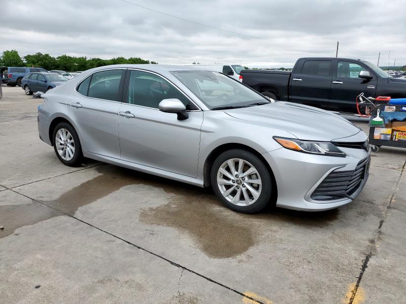  TOYOTA CAMRY 2022 Сріблястий