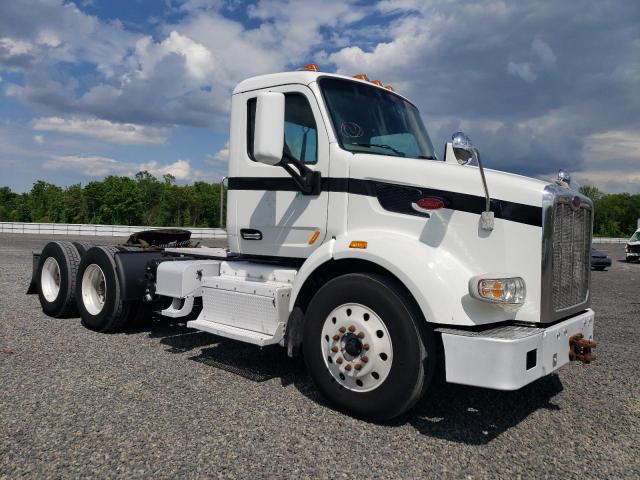2015 Peterbilt 567 
