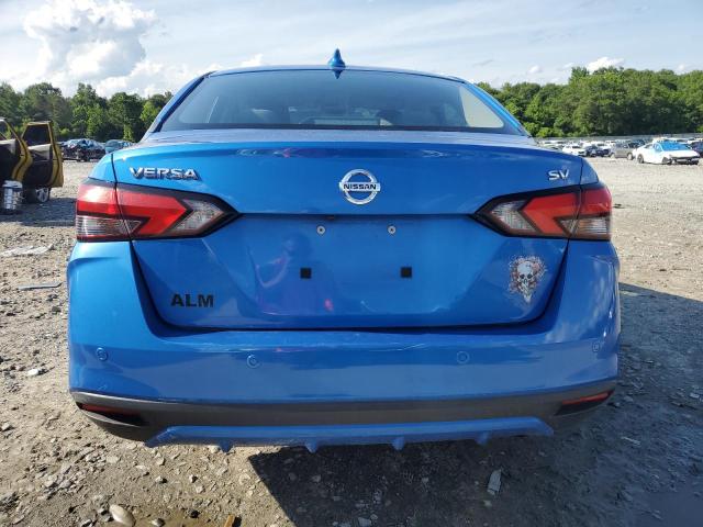  NISSAN VERSA 2021 Синий