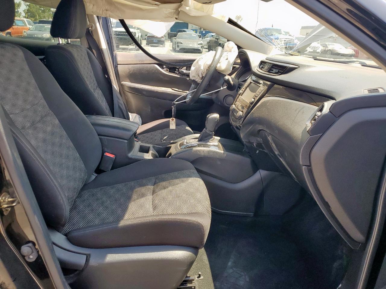 JN1BJ1CP4KW525151 NISSAN ROGUE 2019