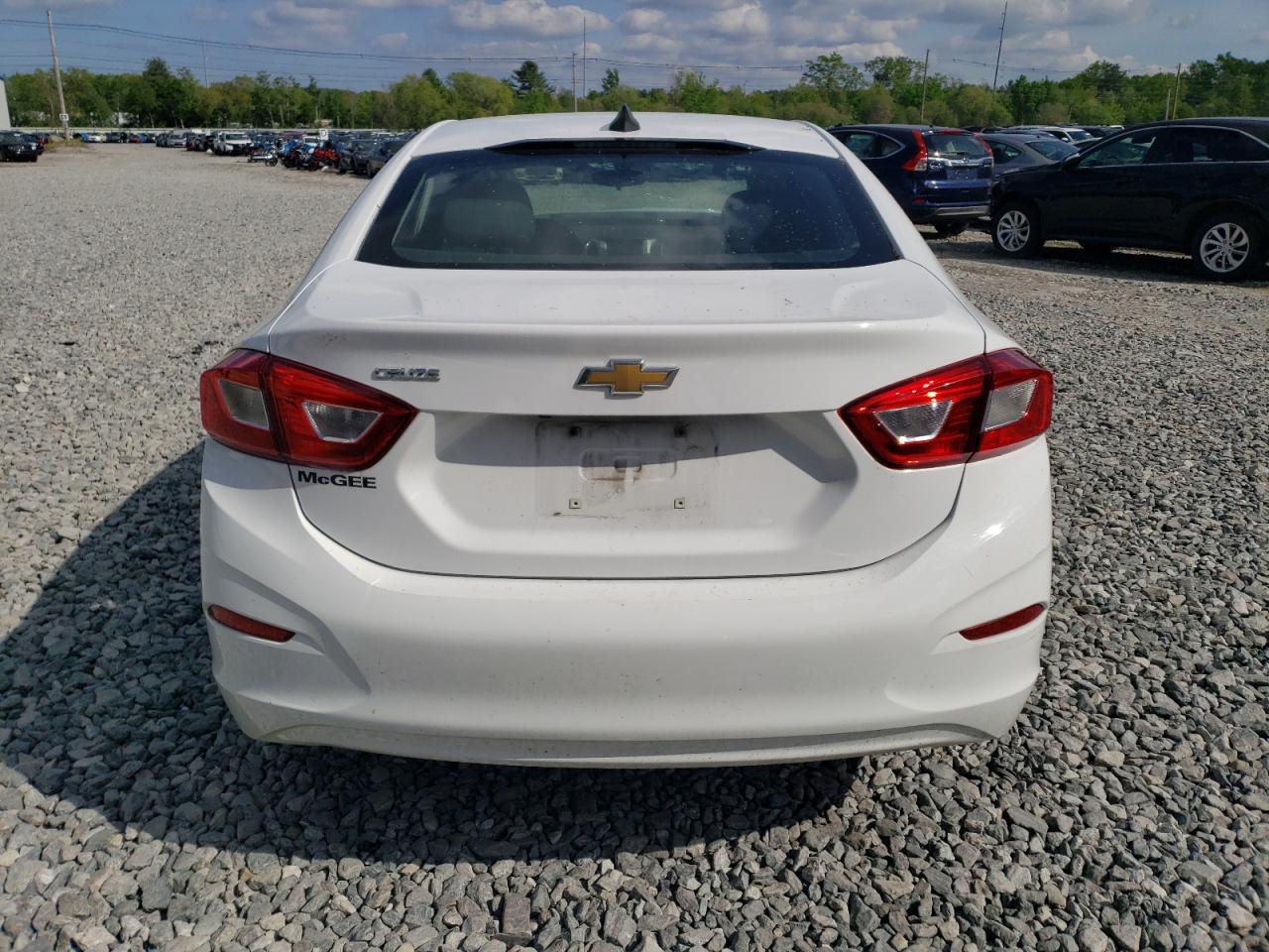 2018 Chevrolet Cruze Ls VIN: 1G1BC5SM3J7232736 Lot: 57133535