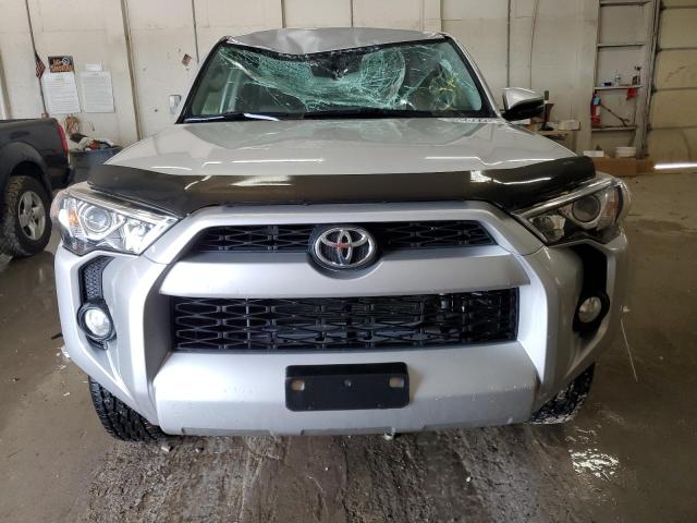  TOYOTA 4RUNNER 2018 Серебристый