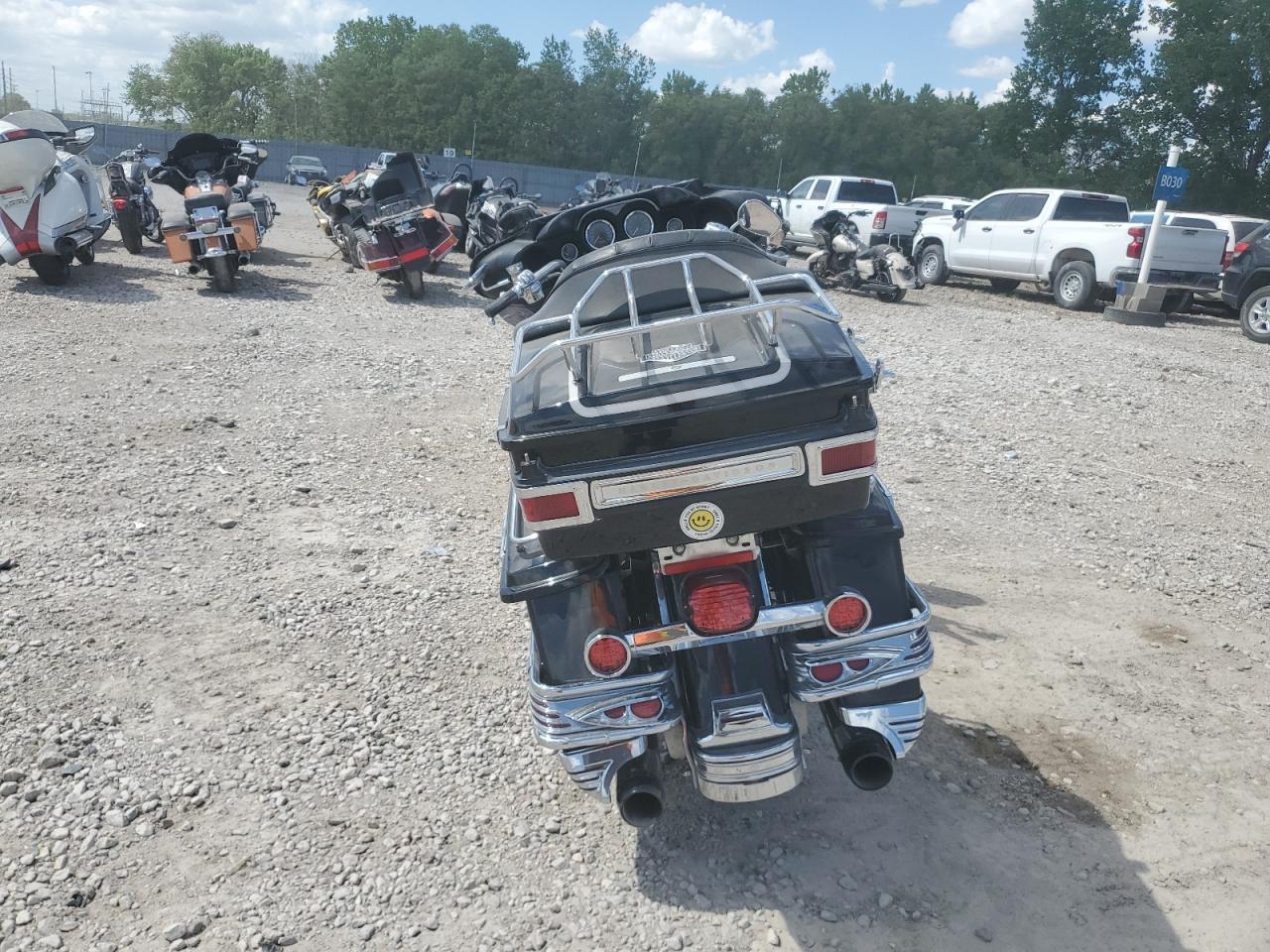 2003 Harley-Davidson Flhtcui VIN: 1HD1FCW193Y604770 Lot: 56923575