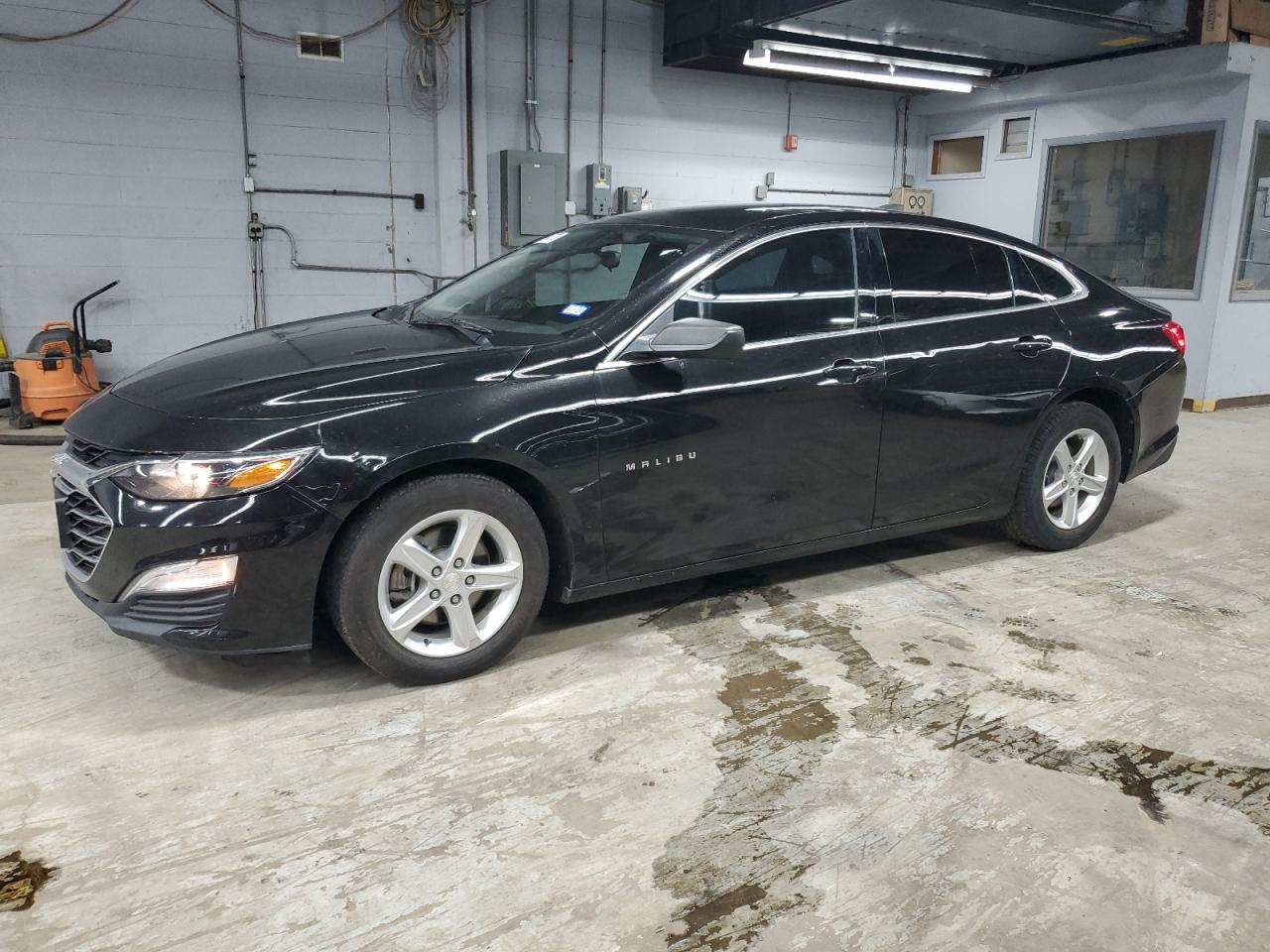 2020 Chevrolet Malibu Ls en Venta en Wheeling, IL - Side