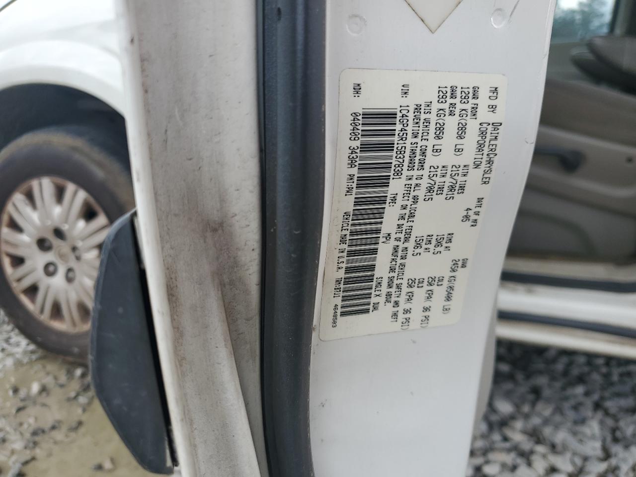 2005 Chrysler Town & Country VIN: 1C4GP45R15B378381 Lot: 56974725