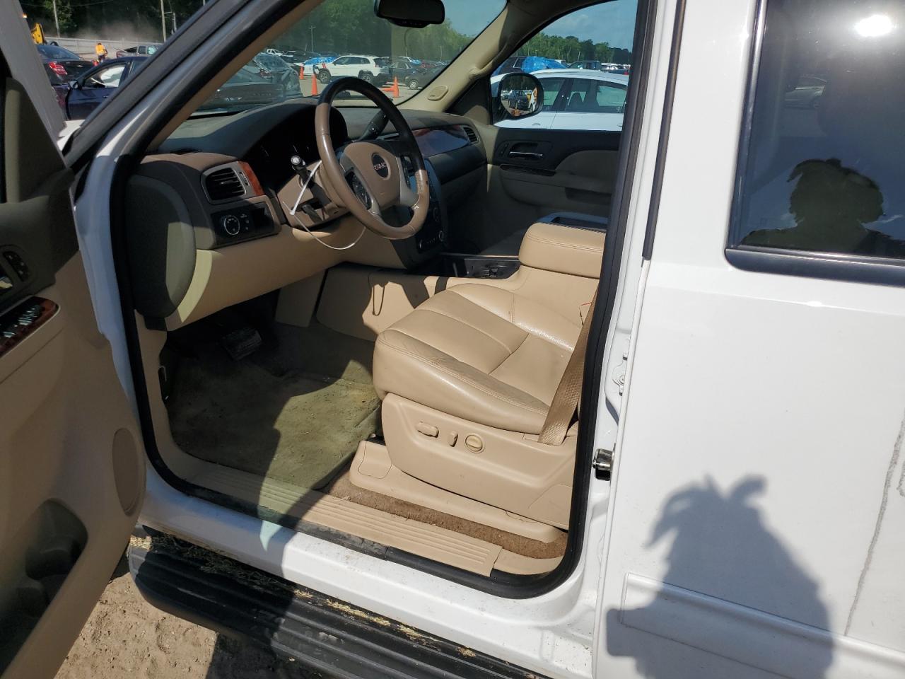 2014 GMC Yukon Xl C1500 Slt VIN: 1GKS1KE02ER179241 Lot: 56760865