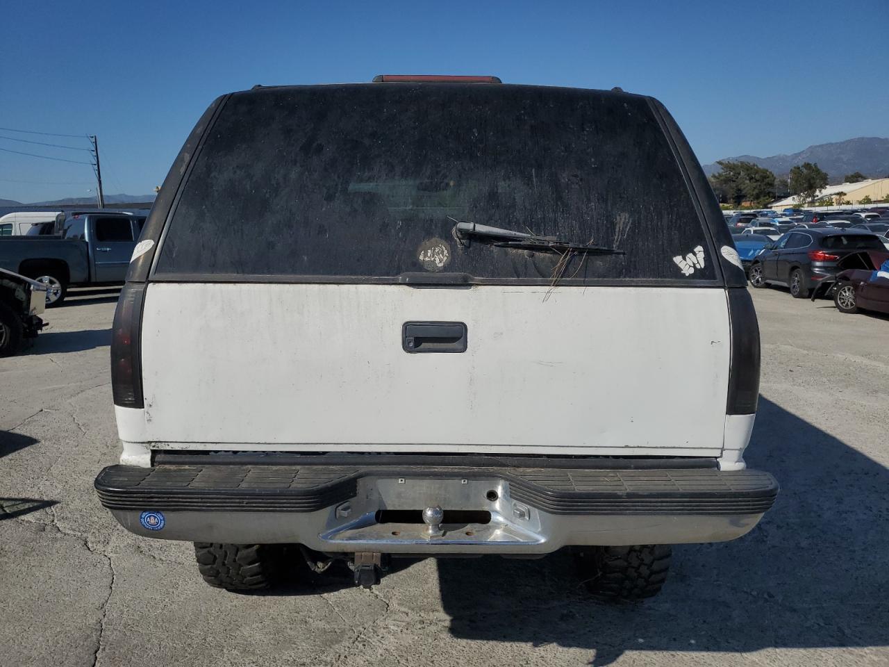 1999 Chevrolet Suburban K2500 VIN: 1GNGK26J7XJ489089 Lot: 55211905
