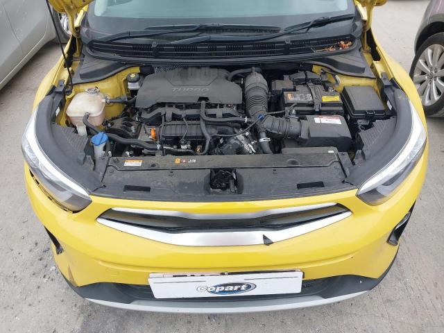 2021 KIA STONIC 2