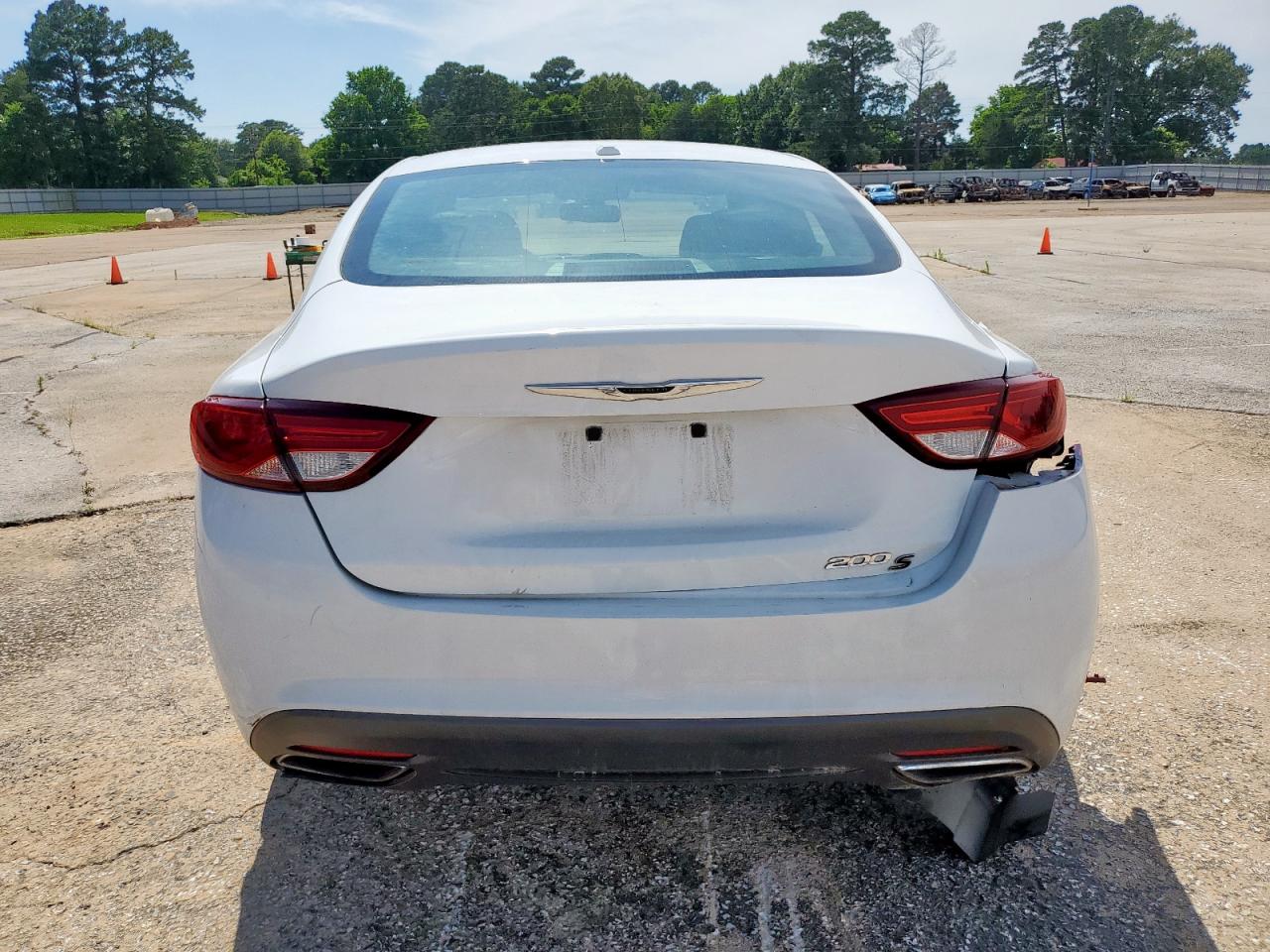 2015 Chrysler 200 S VIN: 1C3CCCBB5FN698352 Lot: 58158075