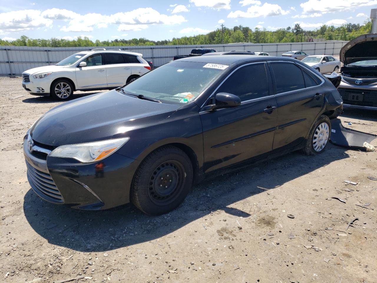 2017 Toyota Camry Le за продажба в Fredericksburg, VA - Rear End