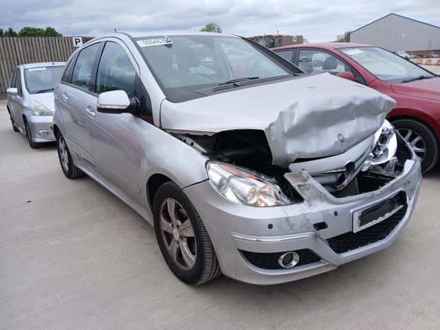 2009 MERCEDES BENZ B150 SE CV