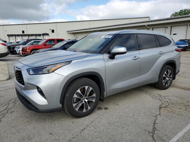  TOYOTA HIGHLANDER 2022 Silver