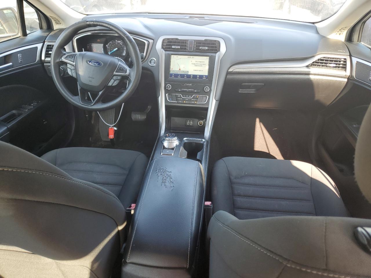 2019 Ford Fusion Se VIN: 3FA6P0LU6KR124853 Lot: 54024555