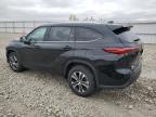 2022 Toyota Highlander Xle   for Sale in Appleton, WI - Front End