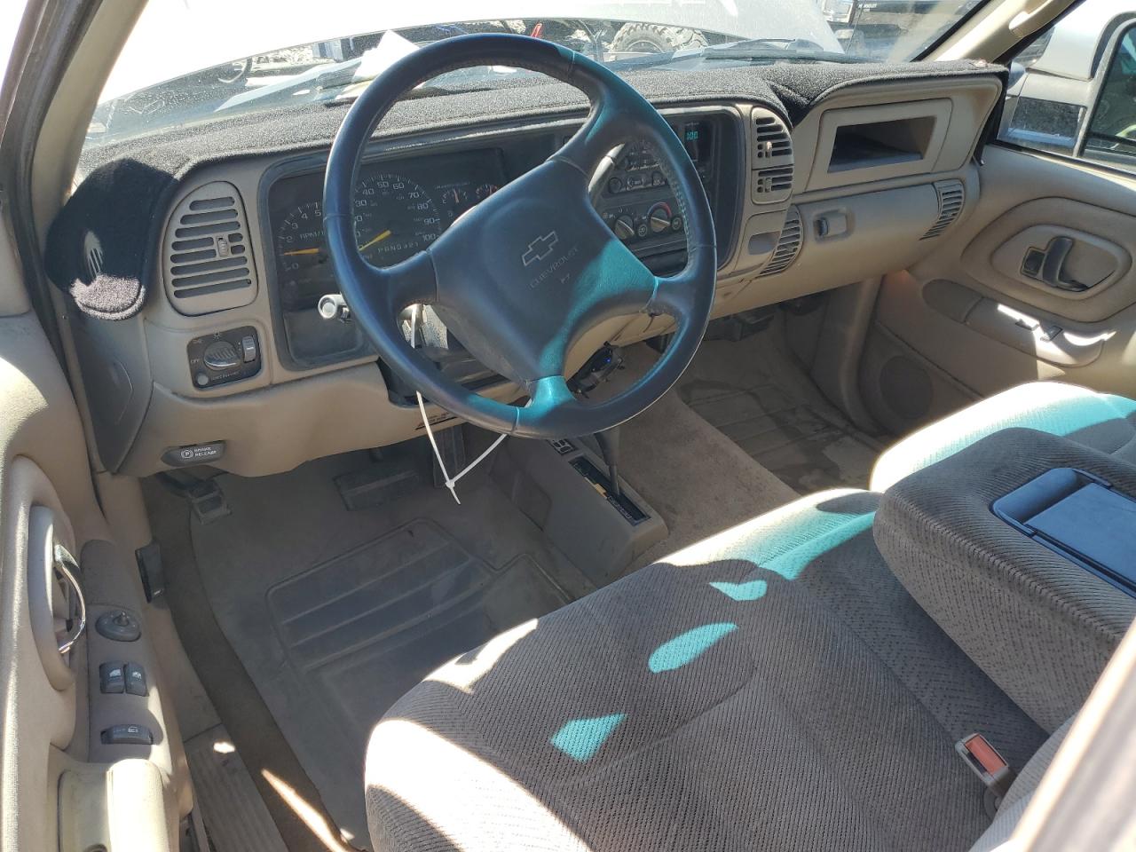 1998 Chevrolet Gmt-400 K3500 VIN: 1GCHK39J1WF047148 Lot: 55173065