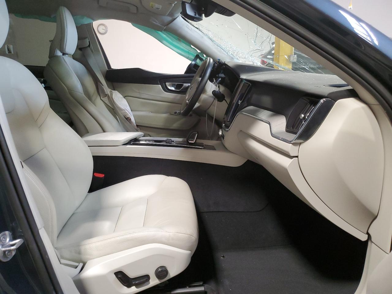 2023 Volvo Xc60 Plus VIN: YV4L12RN1P1384974 Lot: 56311445