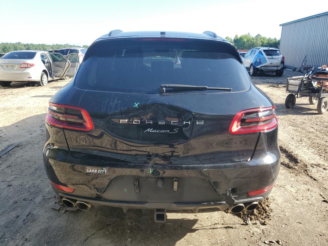 2016 Porsche Macan S VIN: WP1AB2A54GLB43822 Lot: 56880415