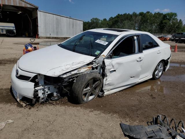  TOYOTA CAMRY 2012 Белый