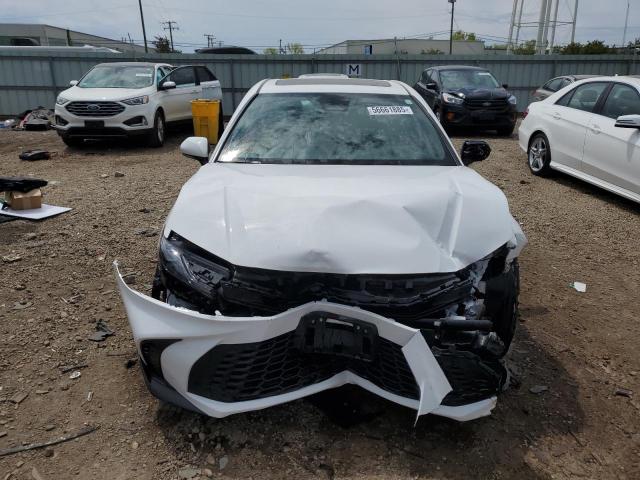  TOYOTA CAMRY 2025 Белы