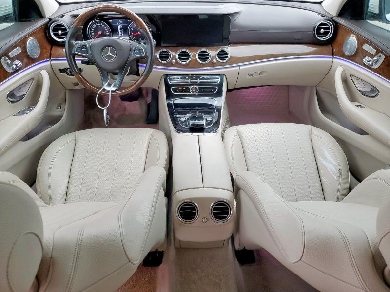 Sedans MERCEDES-BENZ E-CLASS 2017 White