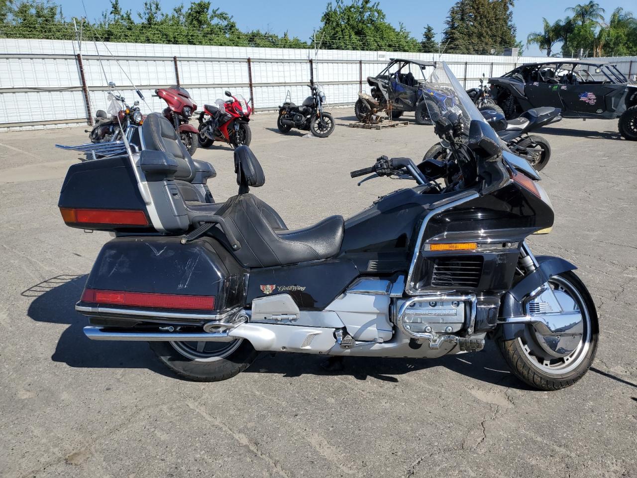 1993 Honda Gl1500 A იყიდება Fresno-ში, CA - Front End