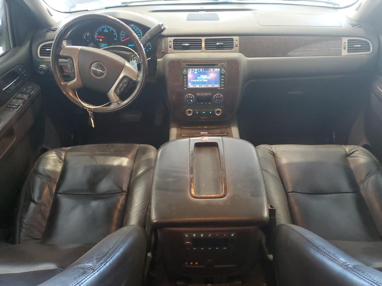 2010 GMC Yukon Denali VIN: 1GKUKEEFXAR179946 Lot: 57218255