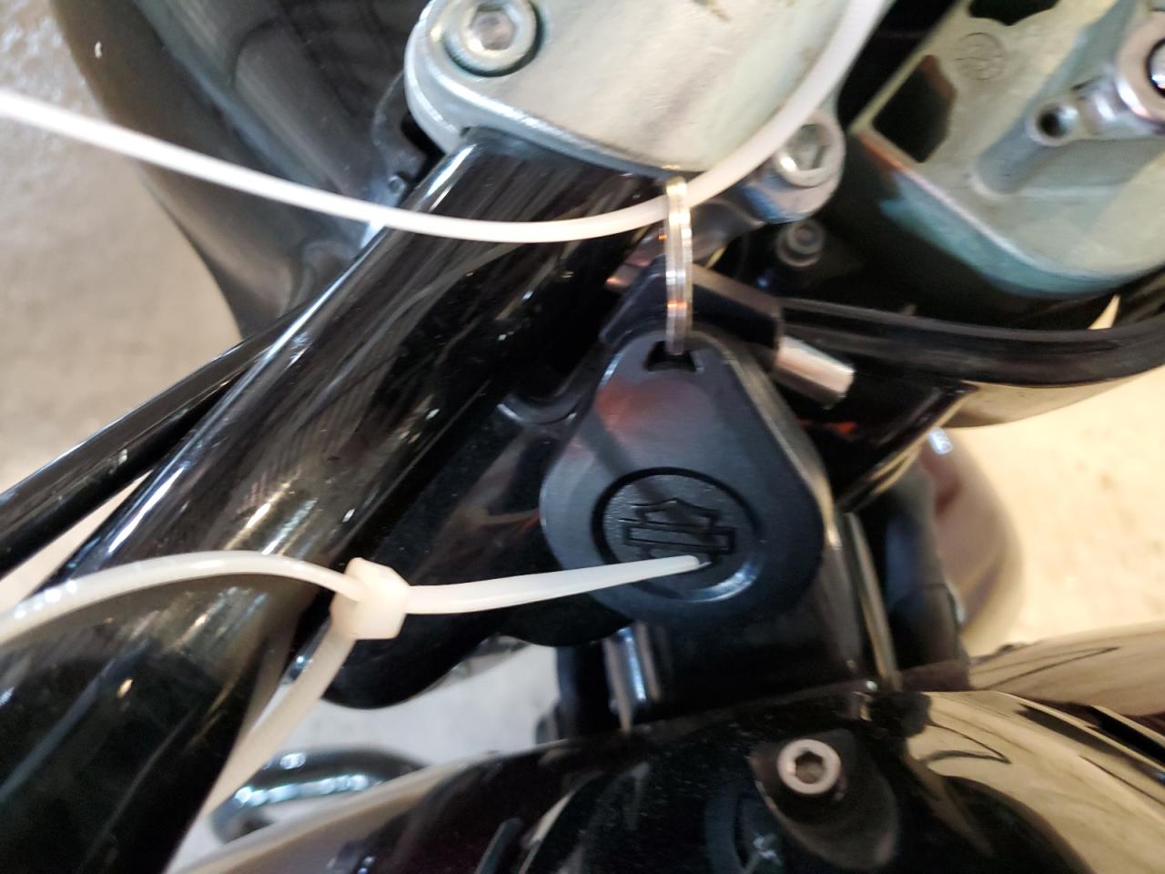 2022 Harley-Davidson Flhrxs VIN: 1HD1KVP1XNB630077 Lot: 56325895