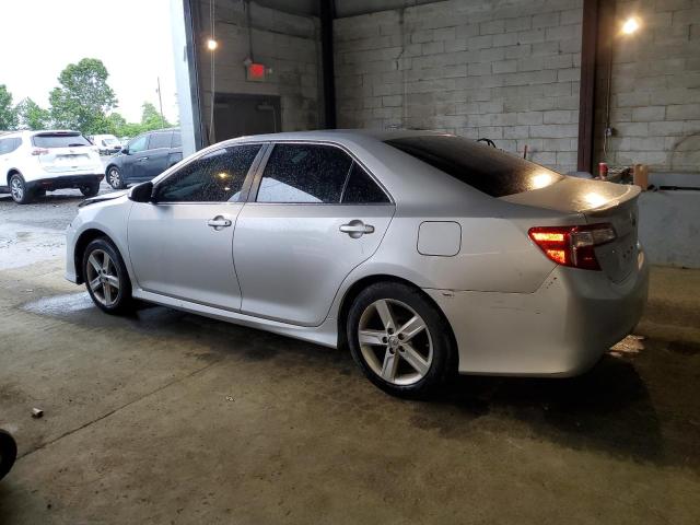  TOYOTA CAMRY 2014 Серебристый
