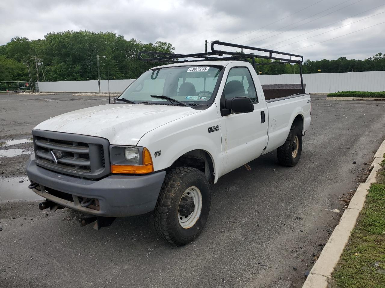 2000 Ford F250 Super Duty продається в Glassboro, NJ - Side