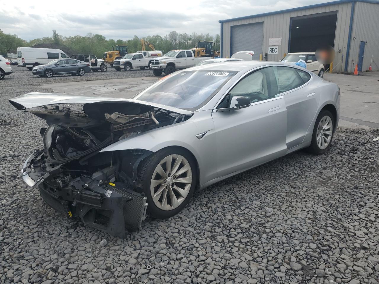 2017 Tesla Model S продається в Duryea, PA - Front End