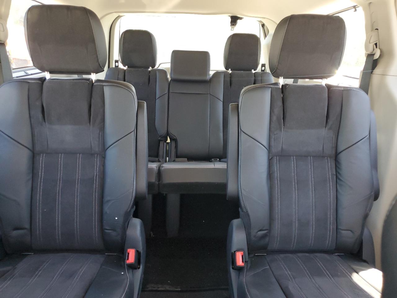 2014 Chrysler Town & Country Touring L VIN: 2C4RC1CG7ER470732 Lot: 55917705