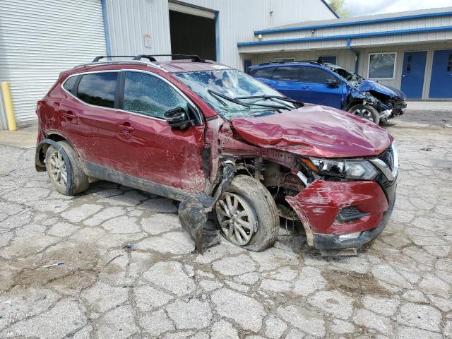 NISSAN ROGUE 2020 Красный