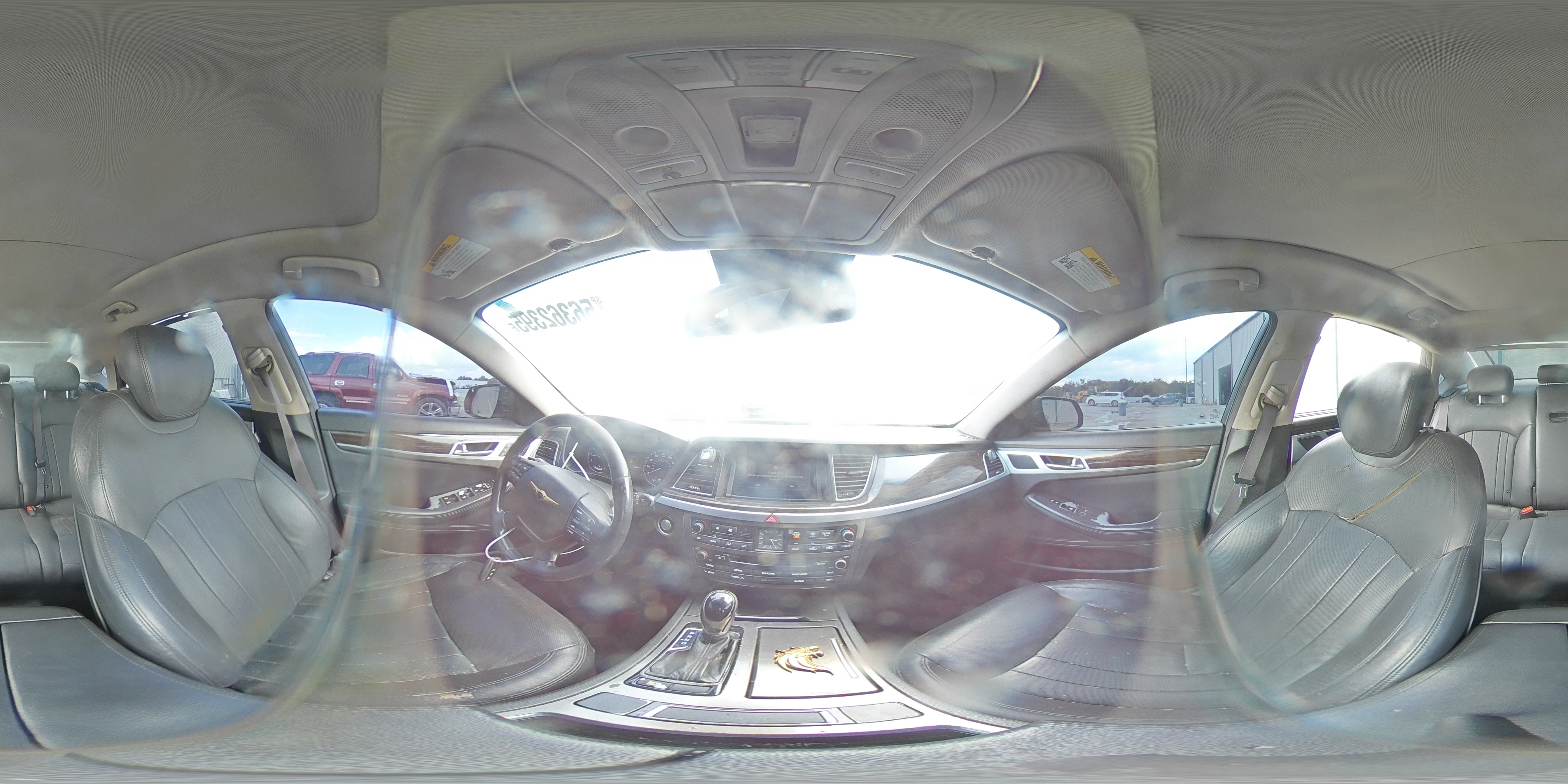 2015 Hyundai Genesis 3.8L VIN: KMHGN4JE1FU081783 Lot: 56362395