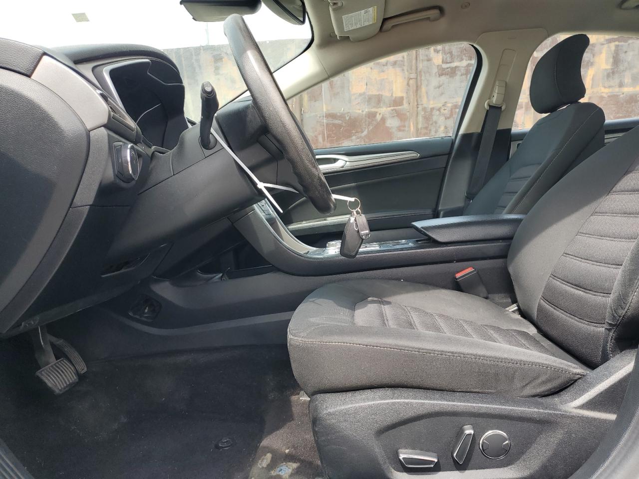 2019 Ford Fusion Se VIN: 3FA6P0LU8KR124871 Lot: 54025535