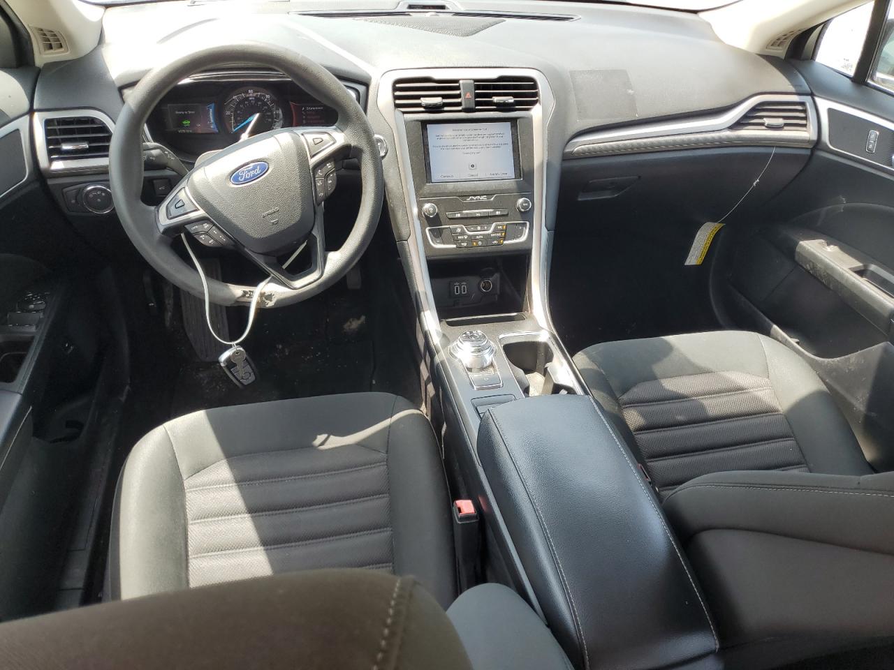 2019 Ford Fusion Se VIN: 3FA6P0LU4KR124821 Lot: 56528225