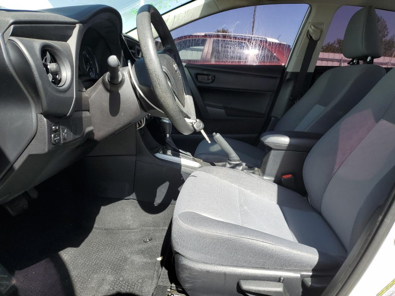 2018 Toyota Corolla L VIN: 2T1BURHE8JC071827 Lot: 57110225
