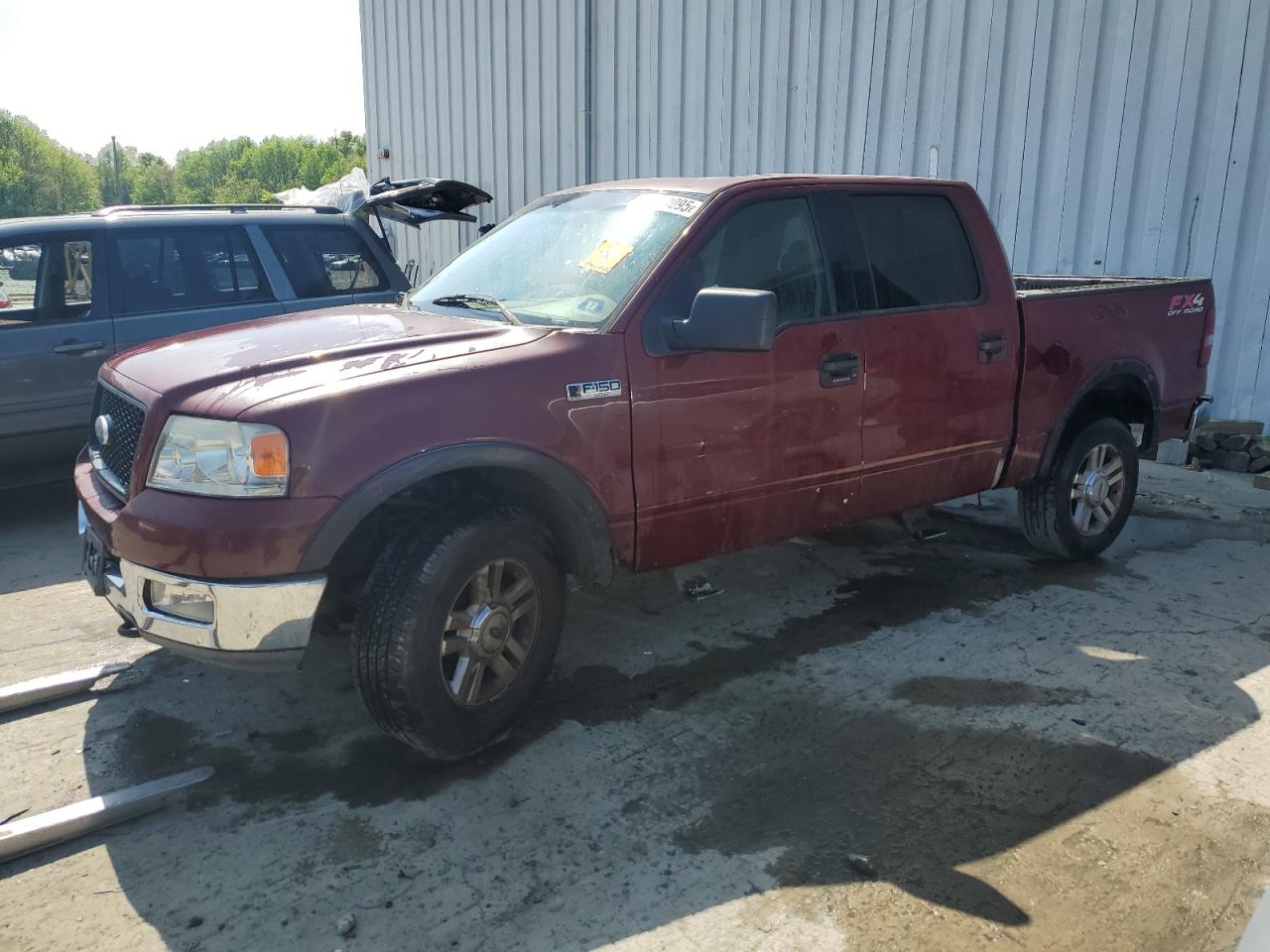 2004 Ford F150 Supercrew للبيع في Windsor، NJ - Rear End