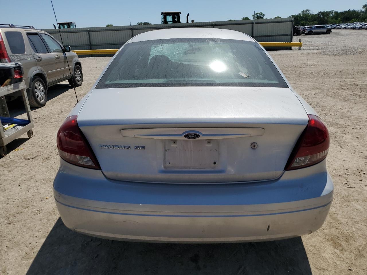 2007 Ford Taurus Se VIN: 1FAFP53U27A215813 Lot: 57086305