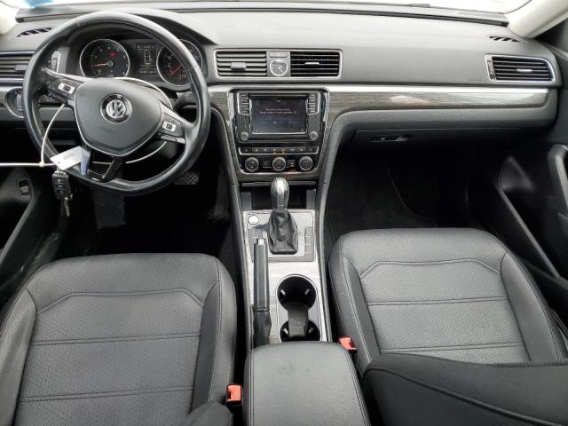  VOLKSWAGEN PASSAT 2017 Biały