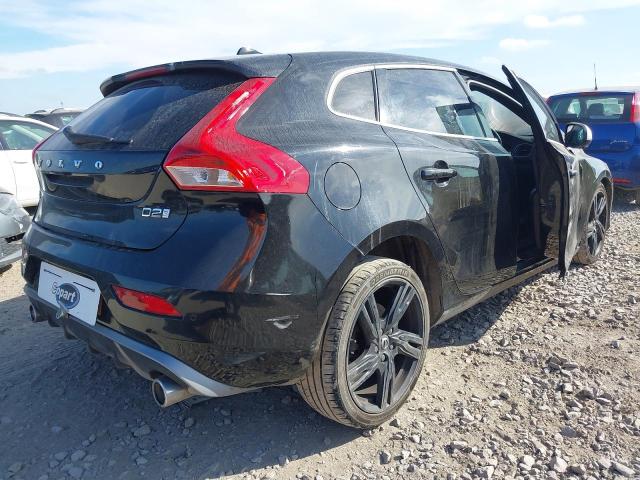 2017 VOLVO V40 R-DESI