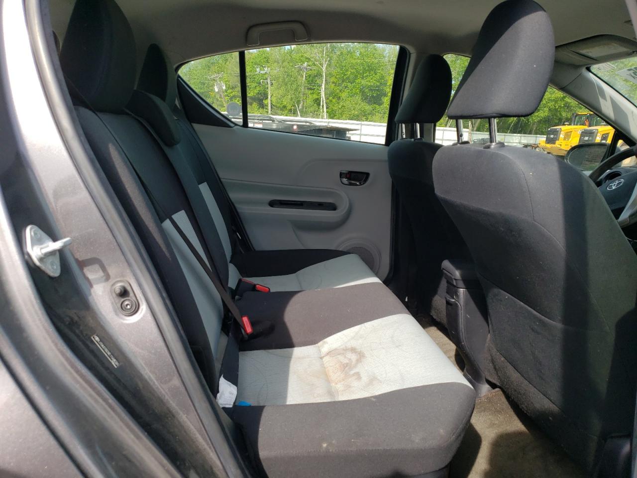 2014 Toyota Prius C VIN: JTDKDTB3XE1568036 Lot: 58629005