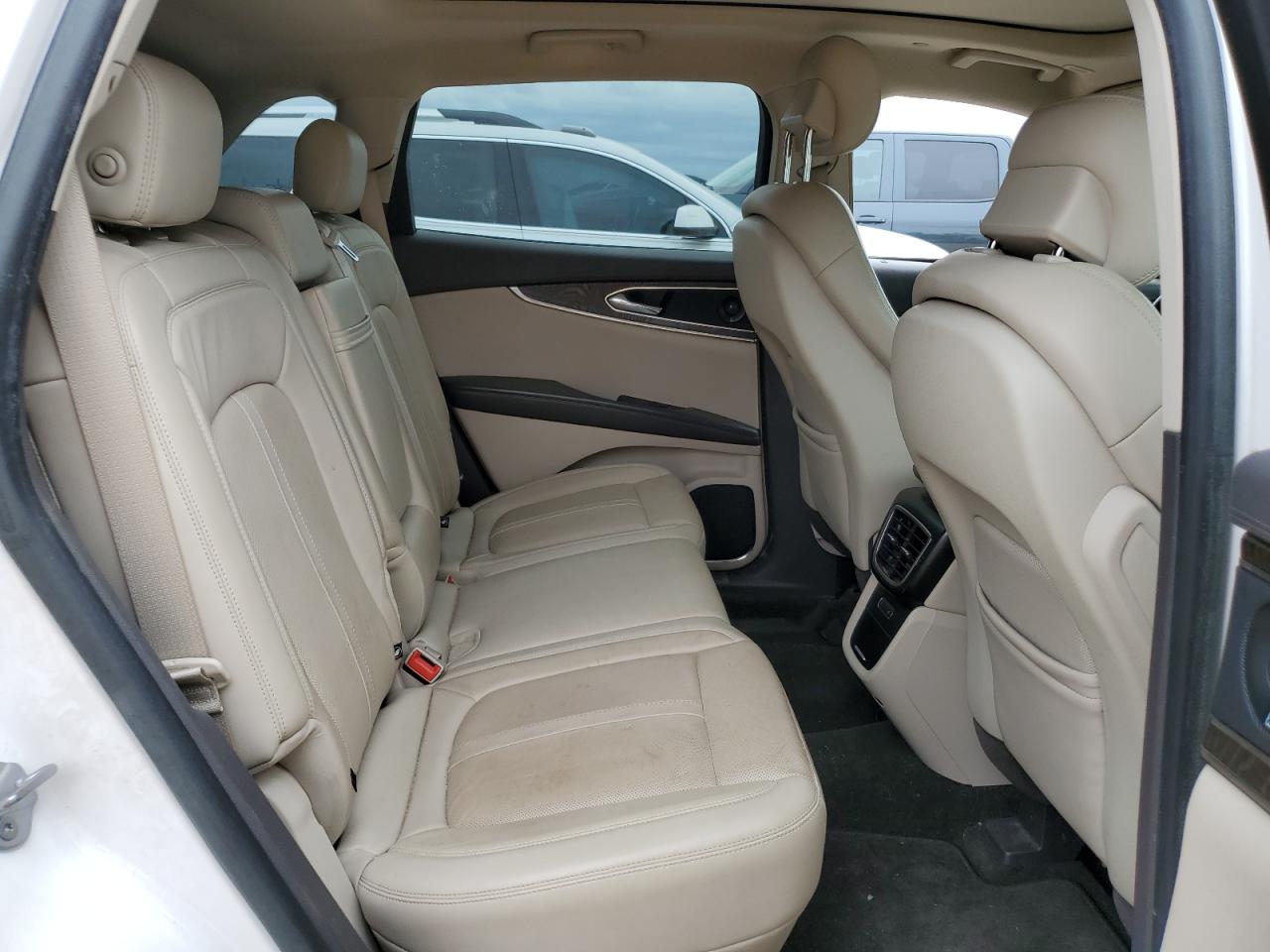 2019 Lincoln Nautilus Reserve VIN: 2LMPJ6LP2KBL21241 Lot: 54930625