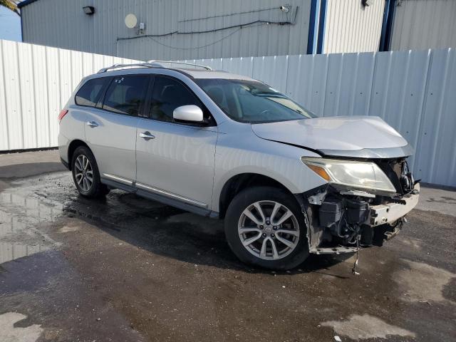  NISSAN PATHFINDER 2013 Srebrny