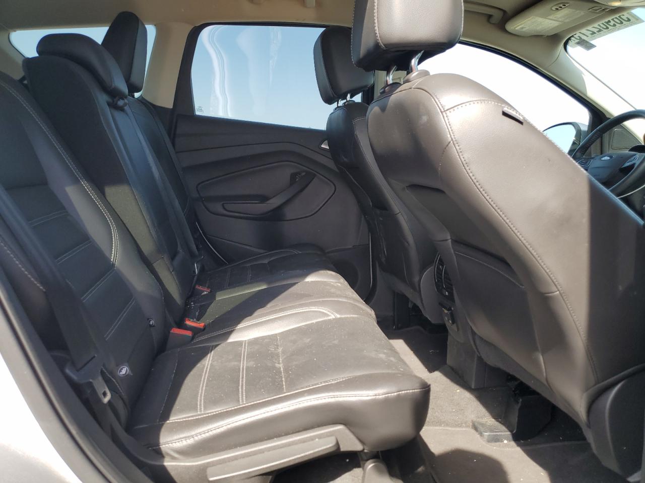 1FMCU0J95HUA82967 FORD ESCAPE 2017