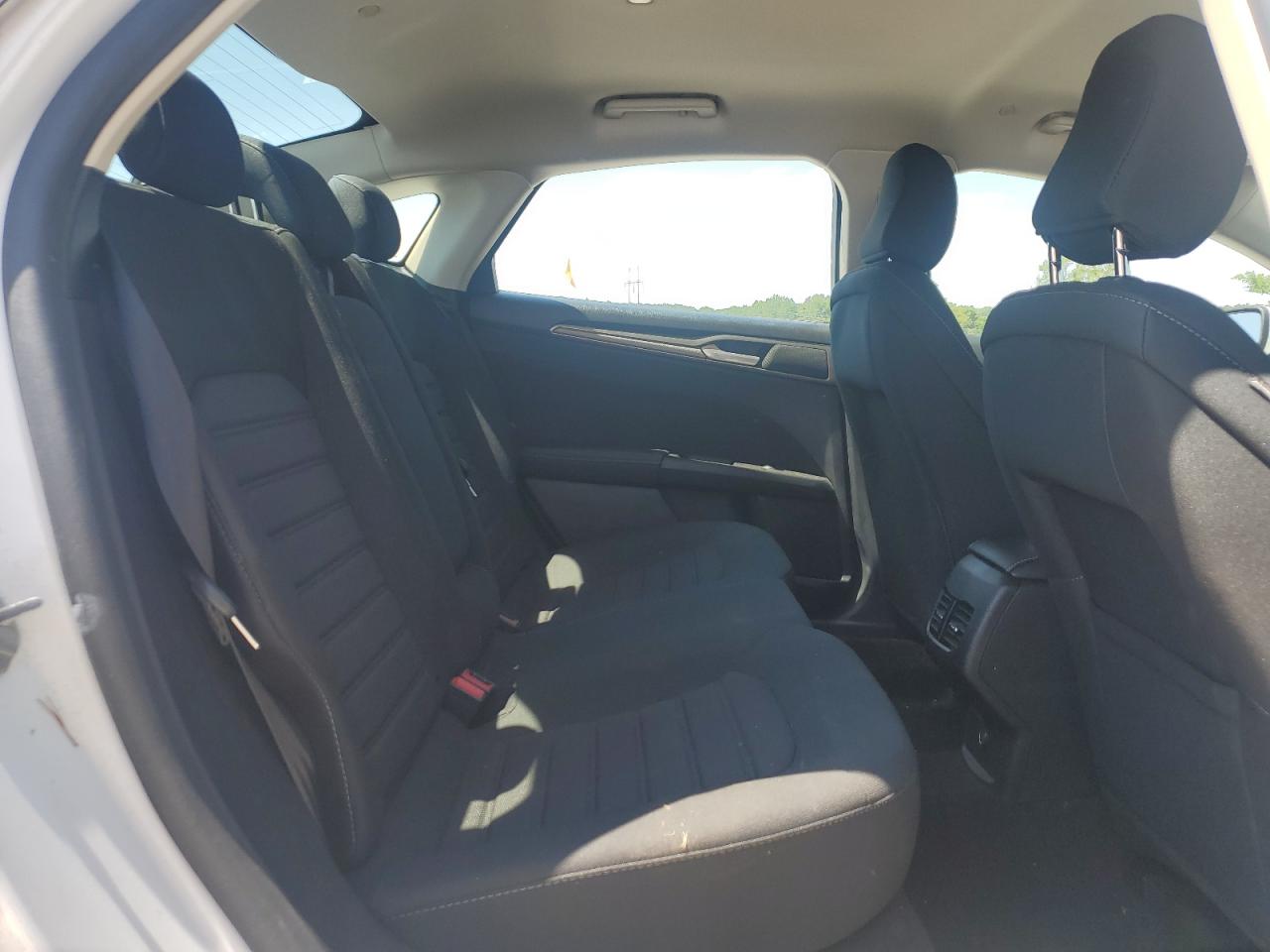 2020 Ford Fusion Se VIN: 3FA6P0LU7LR177076 Lot: 54030385