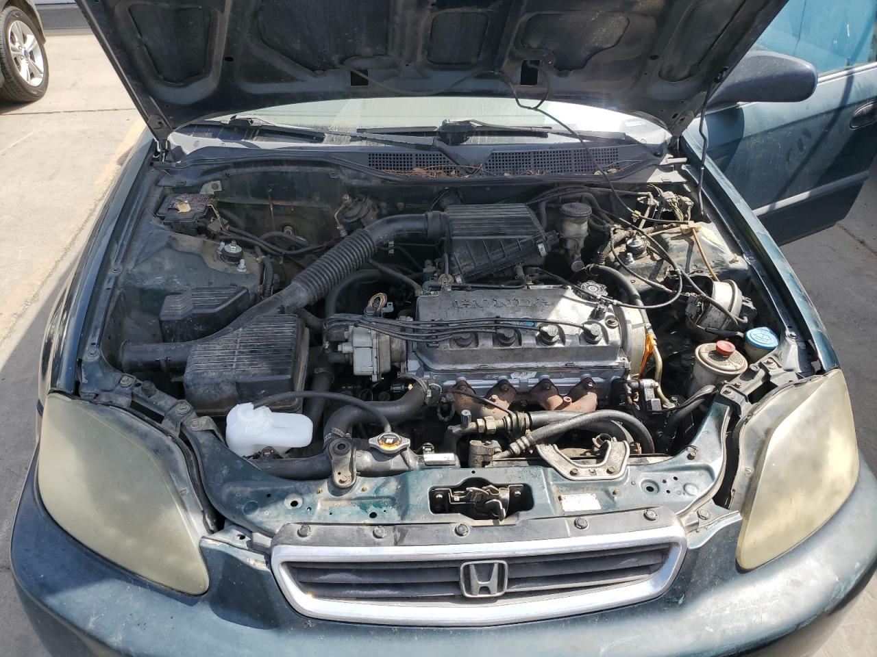 1998 Honda Civic Lx VIN: 2HGEJ6677WH548562 Lot: 57150185