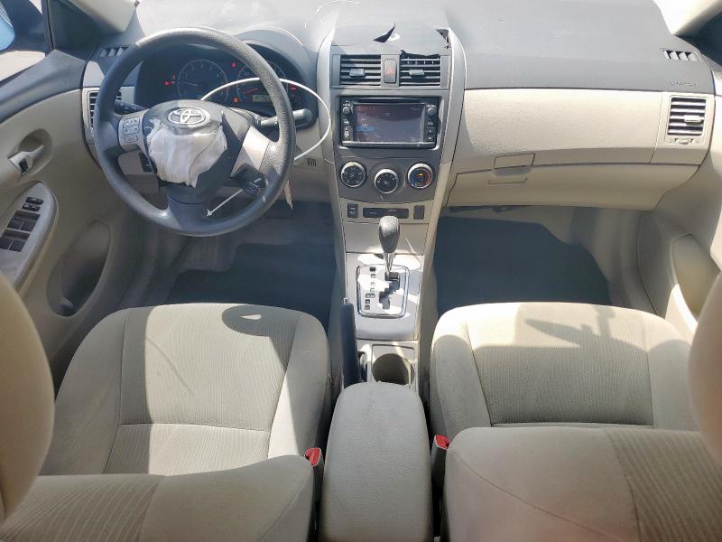 Sedans TOYOTA COROLLA 2013 Granatowy