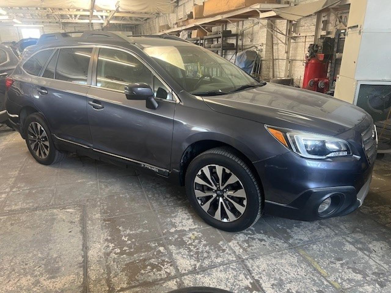 2015 Subaru Outback 2.5I Limited for Sale in Wilmington, CA - Minor Dent/Scratches