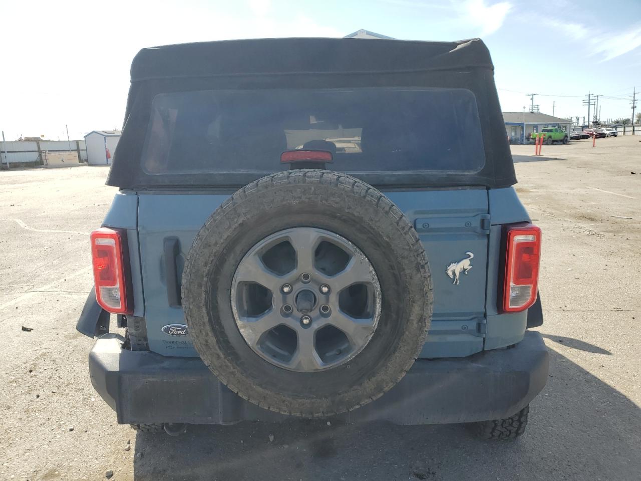 2021 Ford Bronco Base VIN: 1FMDE5BH4MLA84116 Lot: 57151535