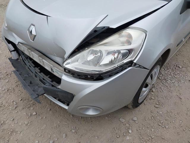 2011 RENAULT CLIO BIZU